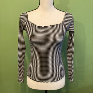 Women's Hollister Black & White Striped Long Sleeve Tee M
